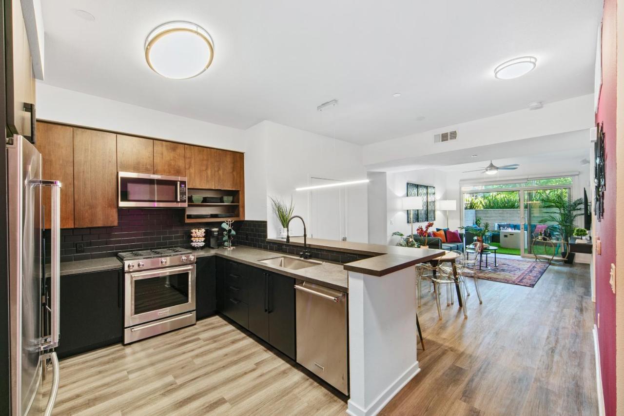 Fairfax District Chic City Oasis 2 Bedroom Apt With Den 136 Los Angeles Exterior foto