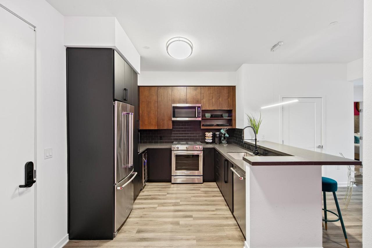 Fairfax District Chic City Oasis 2 Bedroom Apt With Den 136 Los Angeles Exterior foto