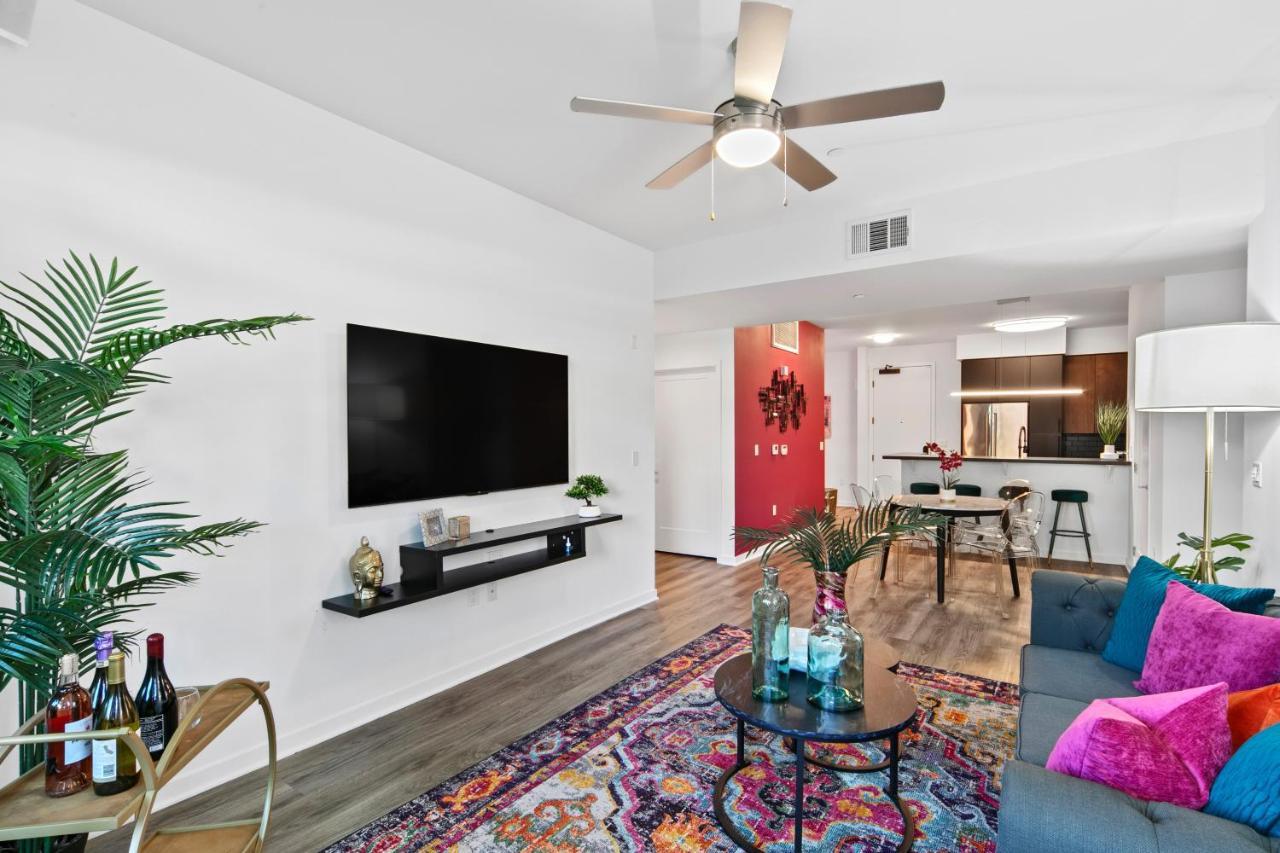 Fairfax District Chic City Oasis 2 Bedroom Apt With Den 136 Los Angeles Exterior foto