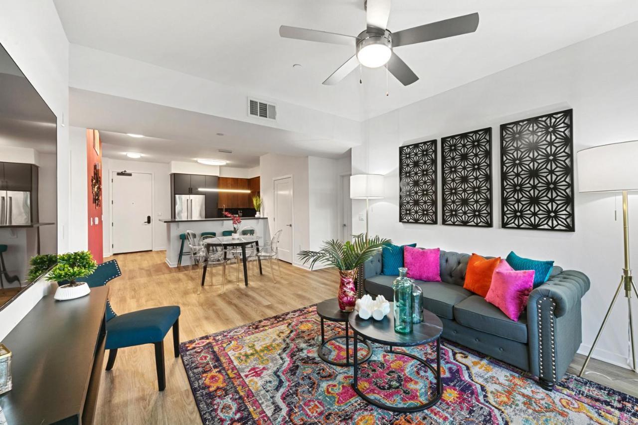 Fairfax District Chic City Oasis 2 Bedroom Apt With Den 136 Los Angeles Exterior foto