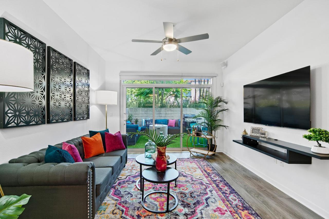 Fairfax District Chic City Oasis 2 Bedroom Apt With Den 136 Los Angeles Exterior foto