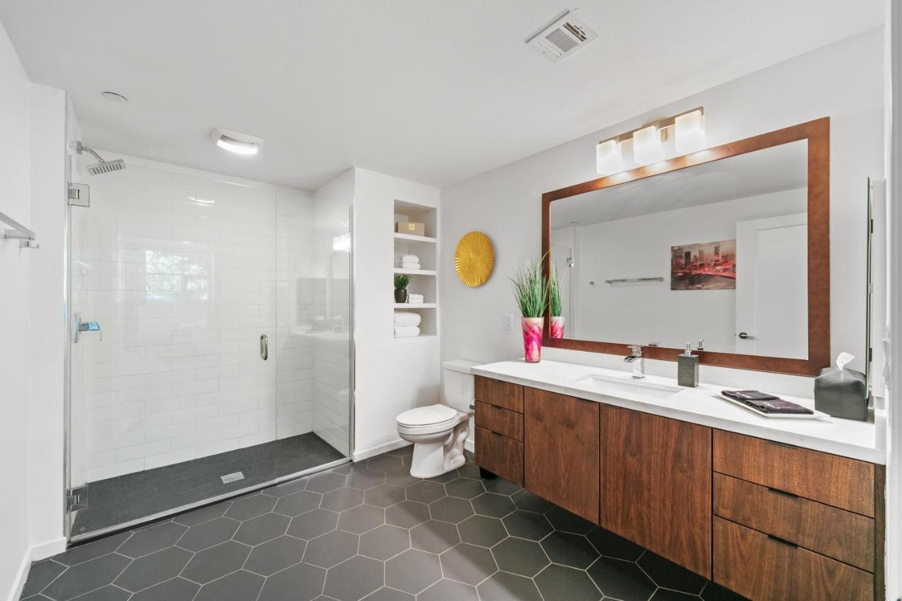 Fairfax District Chic City Oasis 2 Bedroom Apt With Den 136 Los Angeles Exterior foto